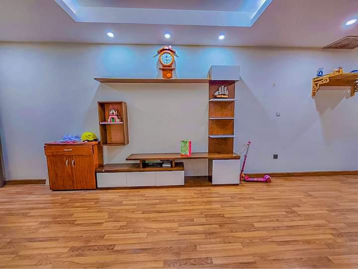 Căn hộ 71m2 - 2 ngủ V1 Home City Trung Kính - Đầy đủ tiện nghi - Hơn 3 tỷ - Lh 0976469163