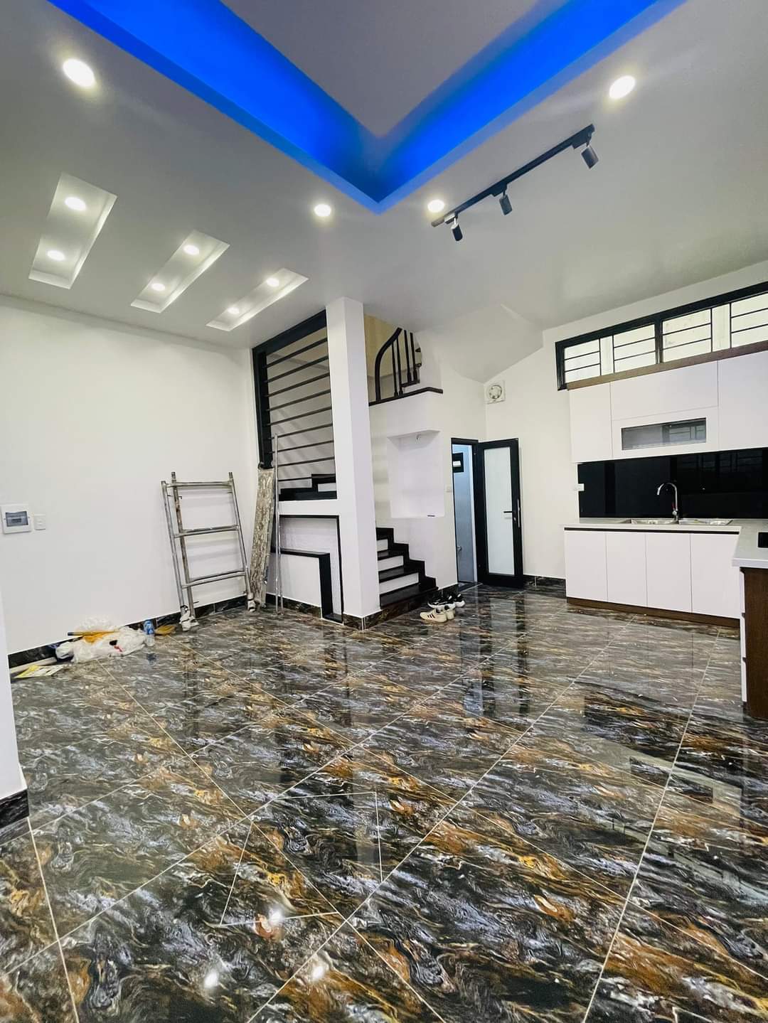 Siêu Phẩm Dòng Tiền- Khương Trung, Thoáng-Dt36m,5 Tầng,Mt 4.5m-4Phòng Vip-Giá Đẹp 5.8 Tỷ