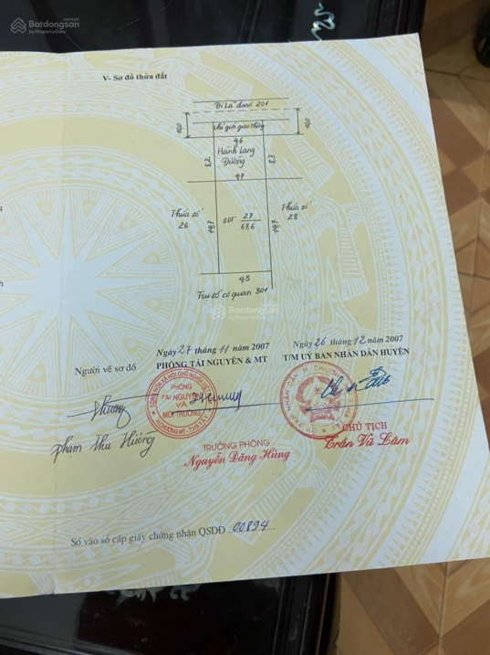 Gia đình em cần sang nhượng mảnh đất 67m2 sổ đỏ mặt đường kinh doanh tốt, giá bán nhanh 3.2 tỷ