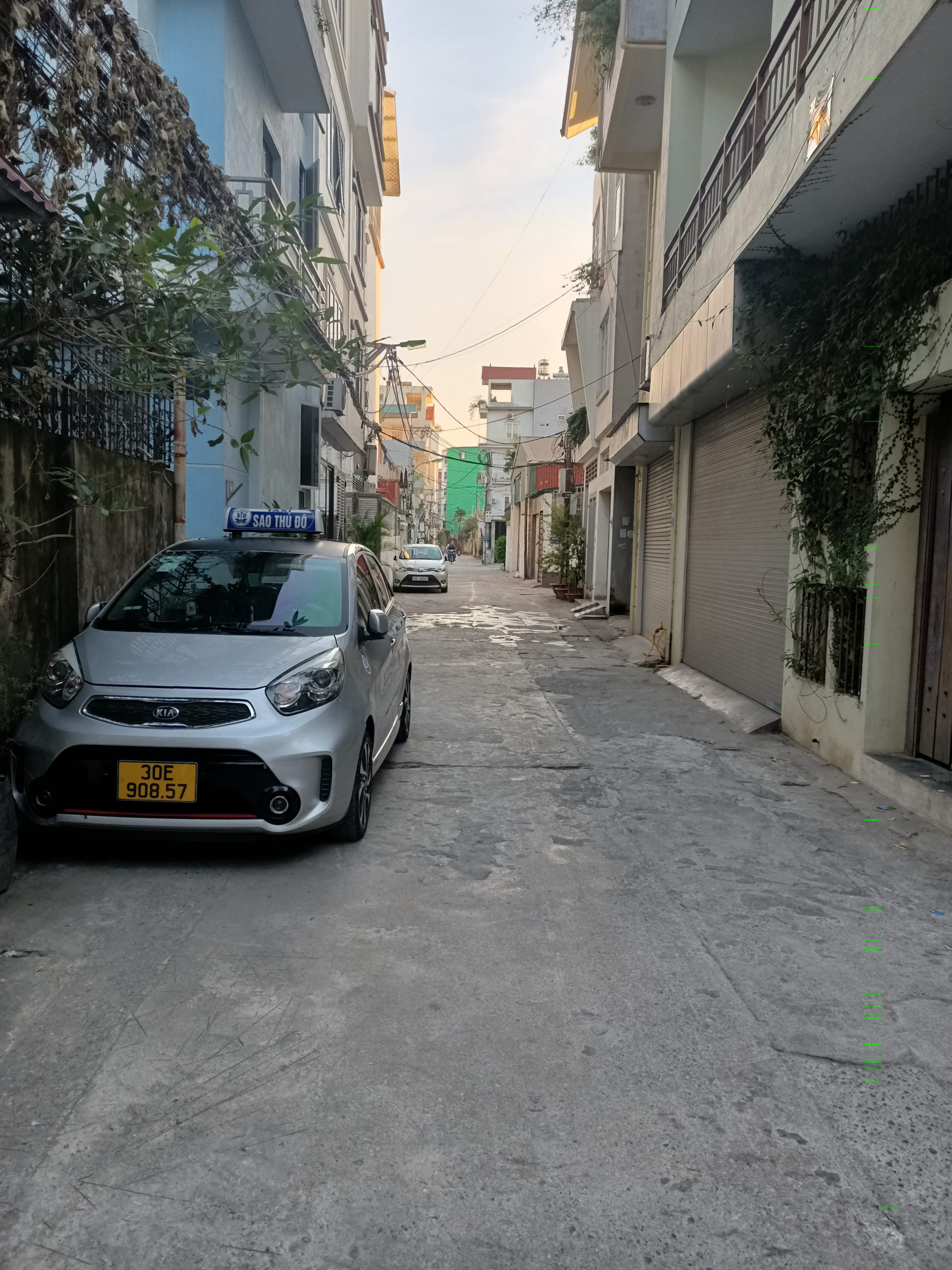 Bán Nhà Phùng Khoang Ngõ Thông Ô tô Tránh 50m2 có 5T Hơn 6 tỷ