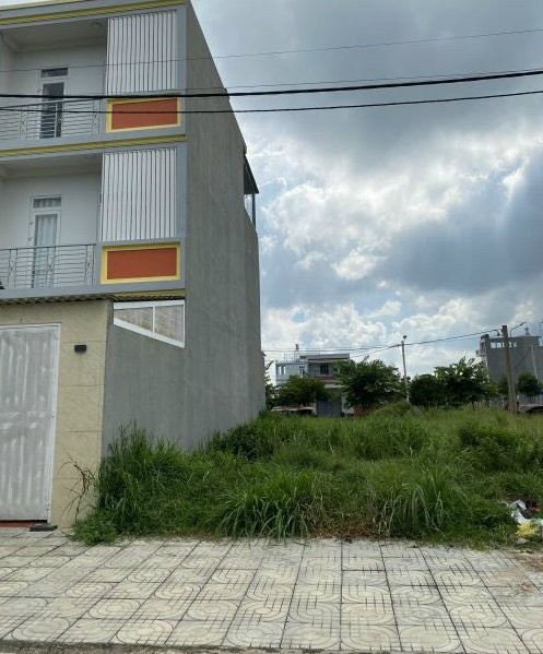 Sang gấp đất MT Lý Thái Tổ 90m², ngay chợ Đại Phước, Nhơn Trạch, Đồng Nai, giá chỉ 1.8tỷ. SHR, XDTD