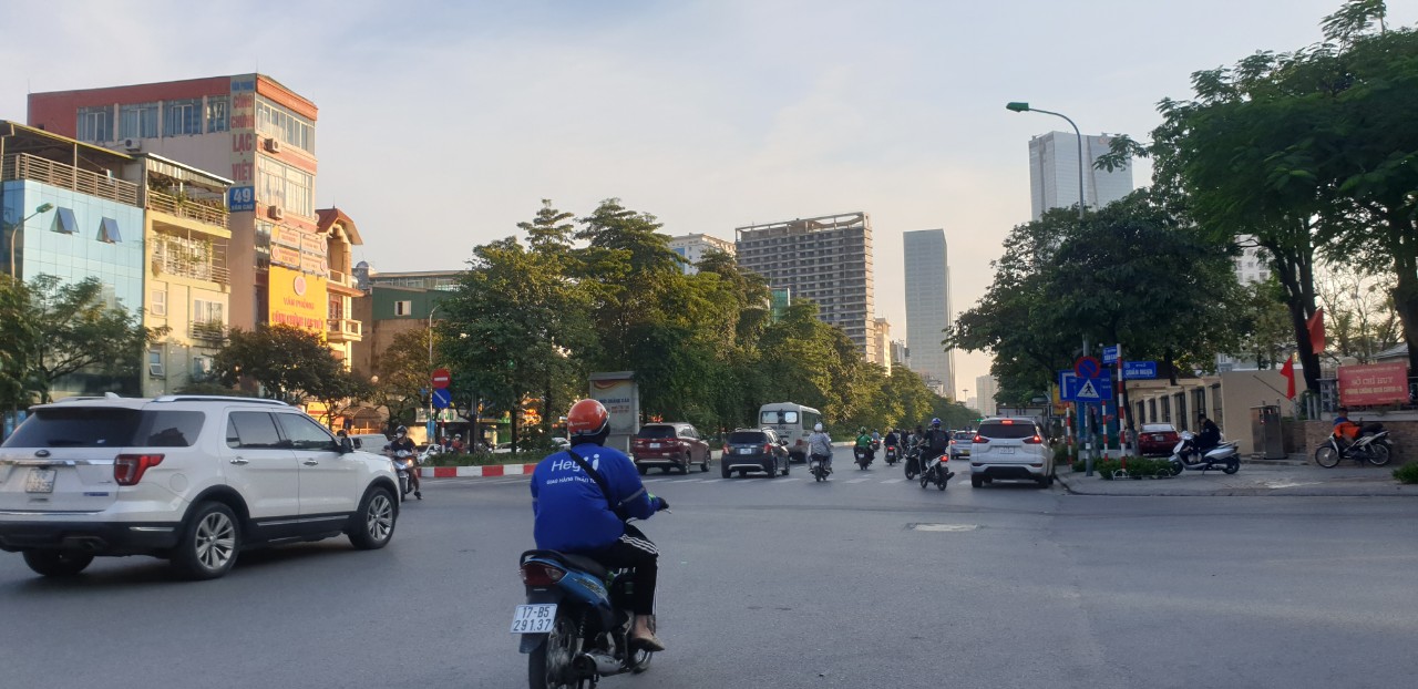 Nhà 4 tầng Văn Cao 50m2 chào 22 tỷ Ba Đình Hà Nội phố vip ngay Hồ Tây gần Lotte tower hay Vinhomes Metropolis Liễu