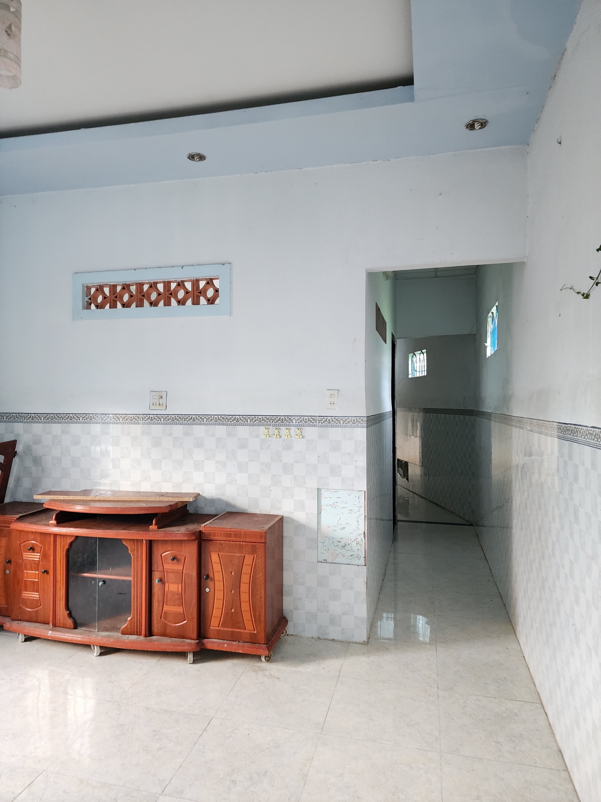 Chuyển vào HCM sinh sống bán nhanh căn nhà cấp 4