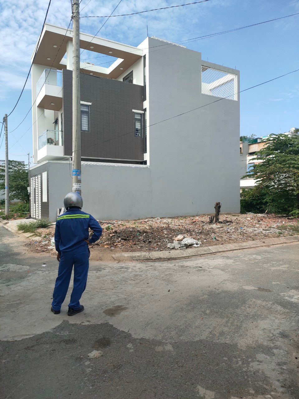 Tôi cần bán đất 73,8m2 đường Lê Lợi, P4, Gò Vấp gần chợ Gò Vấp, có sổ riêng