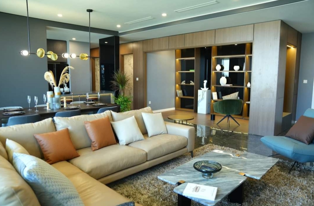 NHÀ CẦU GIẤY, ĐẲNG CẤP CHÂU ÂU, NGÕ THÔNG , GARA Ô TÔ