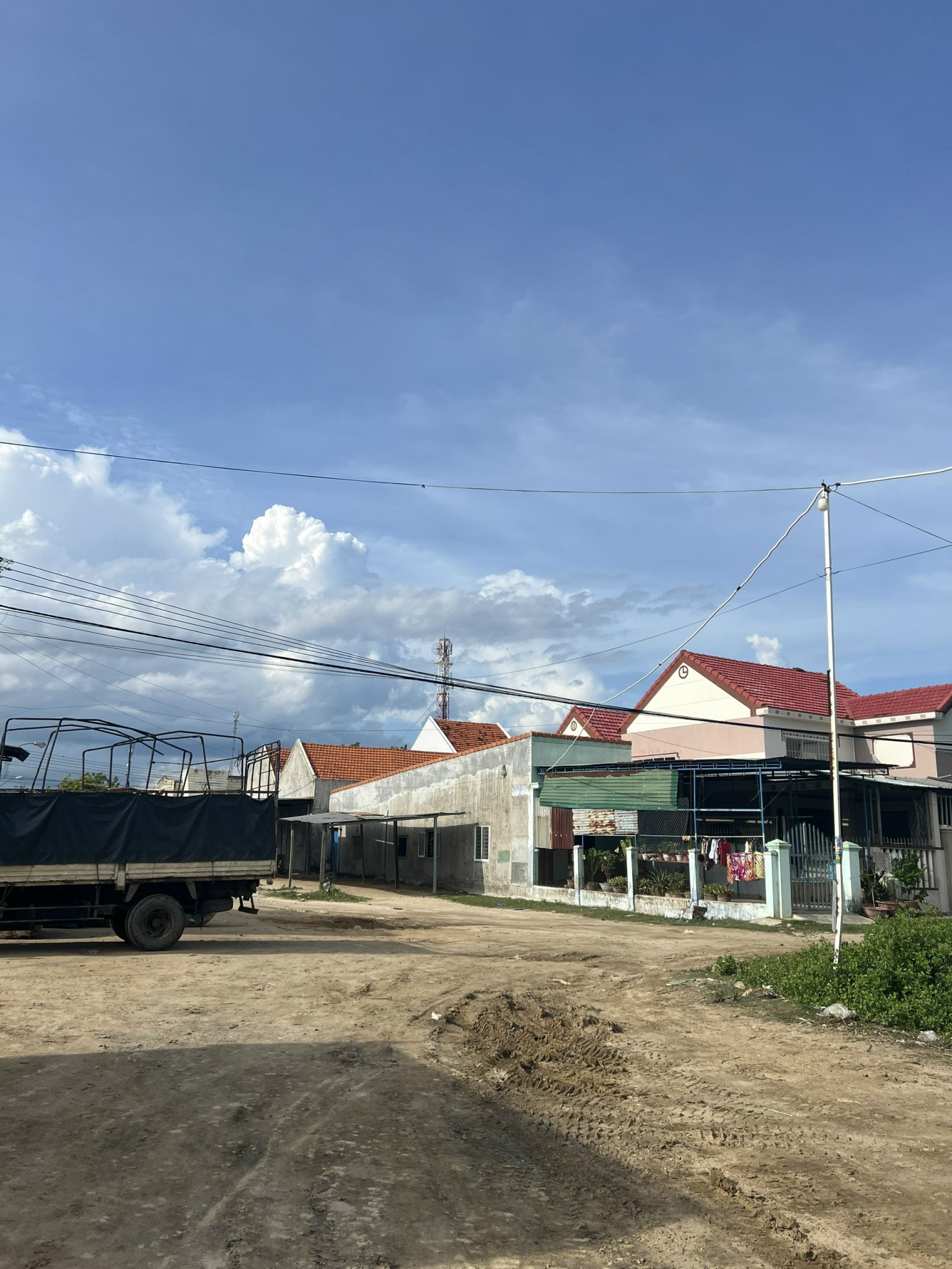 Chủ bán lô Ninh Diêm xã Ninh Hòa đường đất 10m huy hoạch 14m , đầy đủ các tiện ích dân sinh , đường, điện,