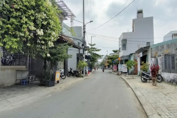 Mua-ban-nha-duong-Le-Van-Thu-Da-Nang1