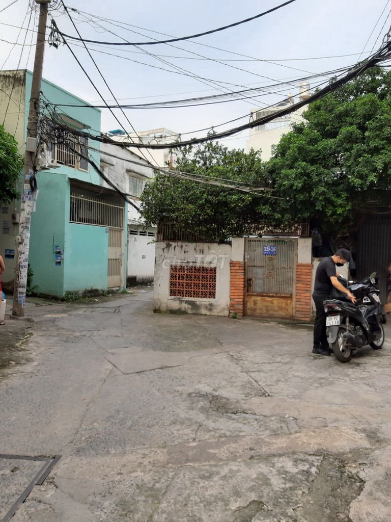 Gia đình cần bán gấp căn nhà phố tại số 328/36 Phan Văn Trị, phường 11, Bình Thạnh, TP HCM