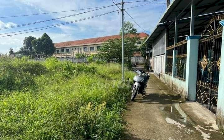 Chính Chủ Cần Bán Gấp Lô Đất Xã Thạnh Đức Huyện Bến Lức Long An