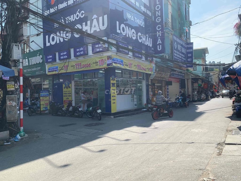 Chính chủ cần tiền bán gấp nhà 5 tầng DT 50m2 tại Lĩnh Nam, Hoàng Mai, Hà Nội