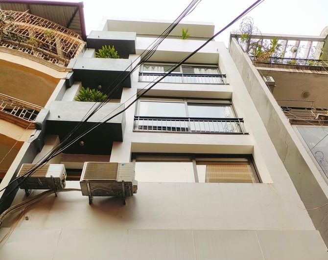 BÁN NHÀ 6 TẦNG, NGÕ 26 NGUYÊN HỒNG, ĐỐNG ĐA, KINH DOANH. GIÁ 6.8 TỶ