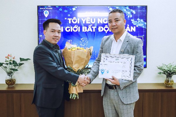 Nha moi gioi Ta Xuan Luc da xuat sac gianh duoc giai nhat cuoc thi