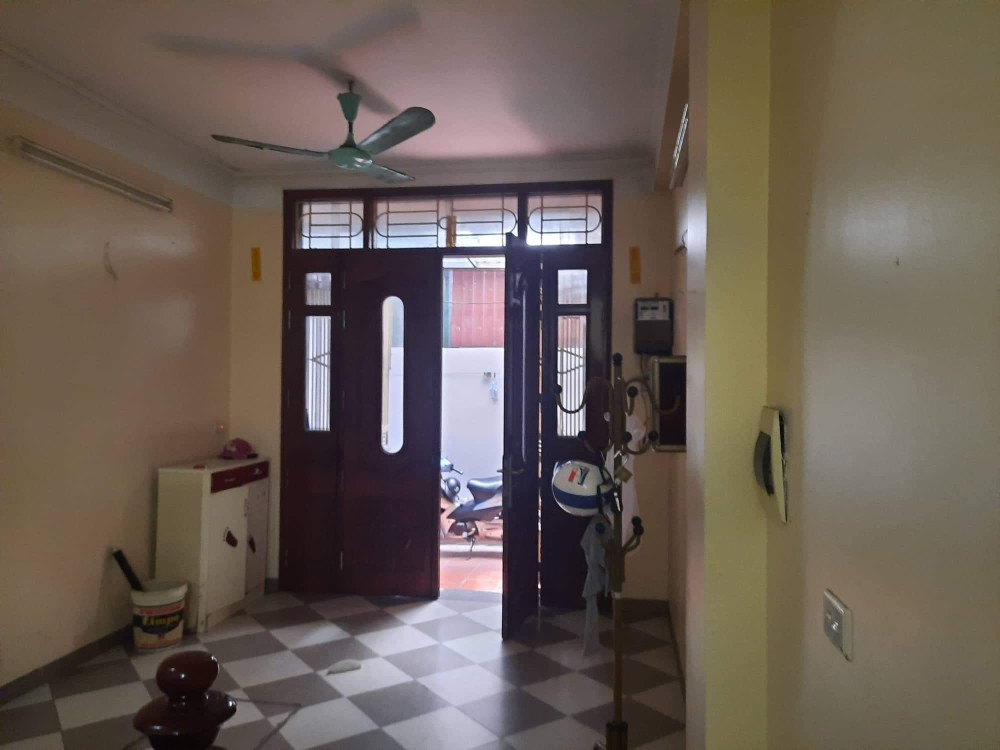 Bán gấp nhà Phùng Khoang-Nam Từ Liêm, 36m2, MT5m, 4PN, 3.7 tỷ
