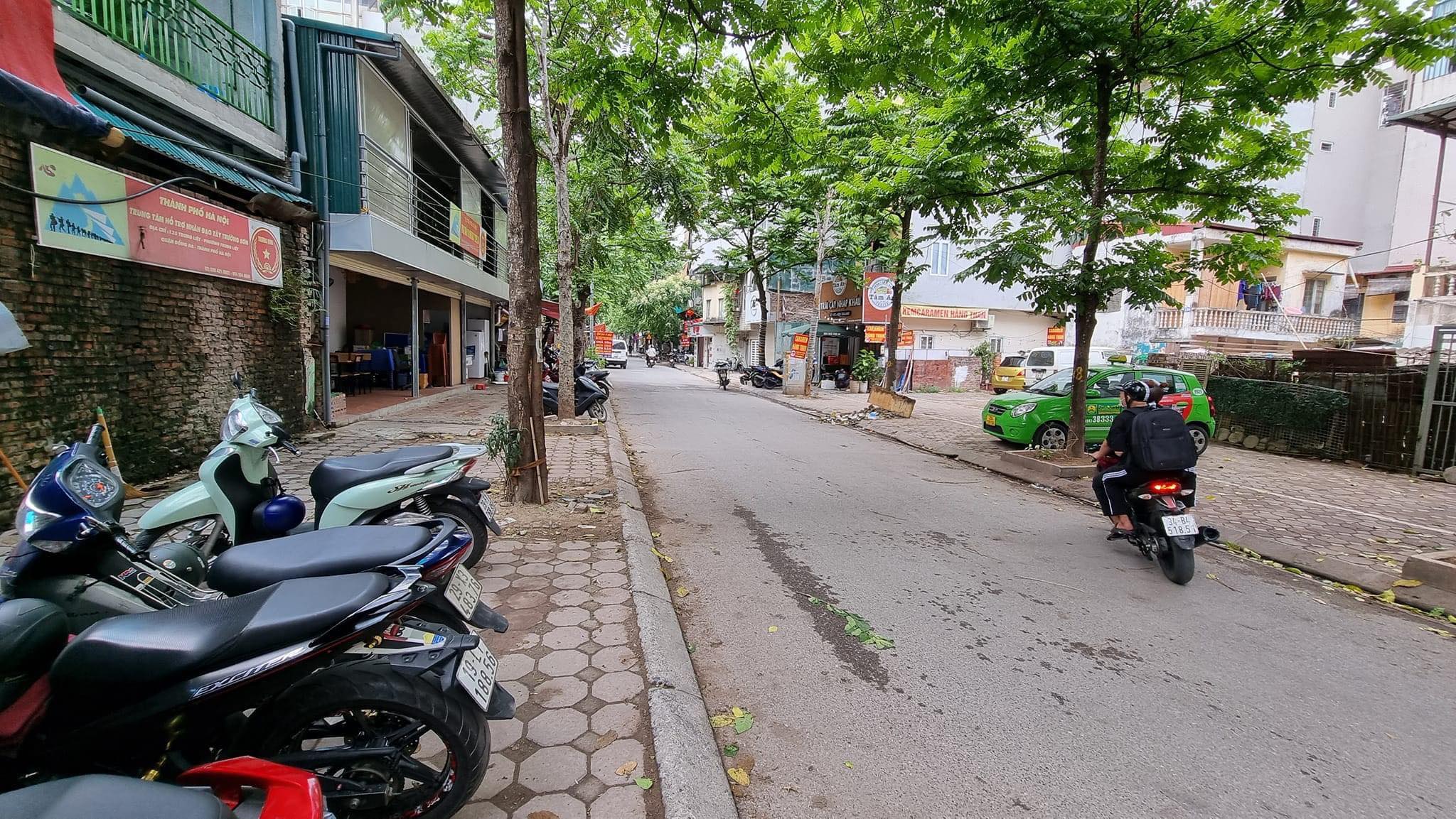 Bán nhà mặt phố Nguyễn Văn Tuyết Đống Đa – 6 Tầng - Mặt Tiền 5m – 17.8 tỷ.