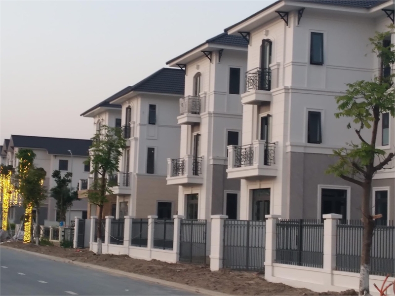 Cần tiền mở rộng kinh doanh . Chính chủ bán căn biệt thự căn góc vị trí siêu hiếm, giá rẻ nhất thị trường hiện nay.