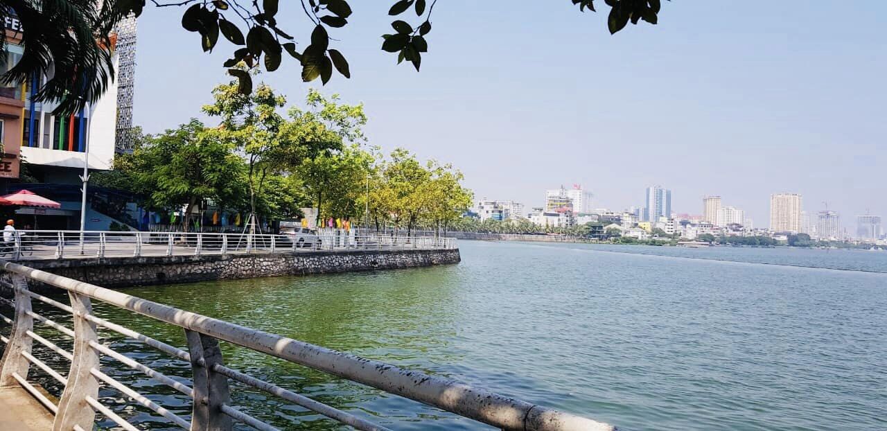 Bán nhà hàng 50m2 mặt phố Trích Sài mặt tiền 6.6m lô góc 3 thoáng view Hồ Tây giá 23.3 tỷ