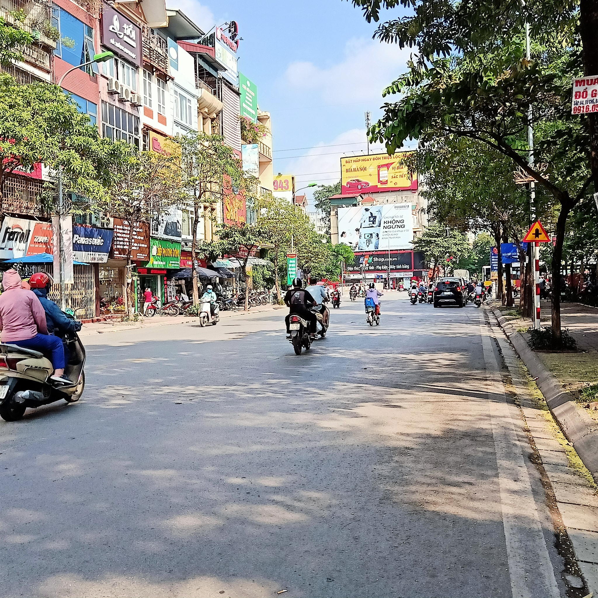 BÁN NHÀ MẶT PHỐ THANH NHÀN, 55M2, 4 TẦNG, MT 4M, GIÁ 22 TỶ.