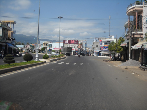 Thi-truong-ban-dat-Van-Gia-Khanh-Hoa-nhieu-tiem-nang-3