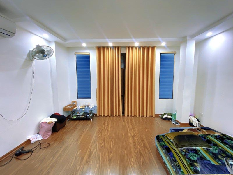 Chỉ hơn 4 tỷ, có nhà 5 tầng mới đẹp, DT 44m² phố Yên Hòa