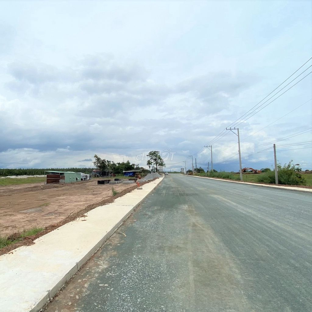 ĐẤT NỀN VIEW HỒ CỰC ĐẸP- CHƠN THÀNH-BP-1.7xtr/m2