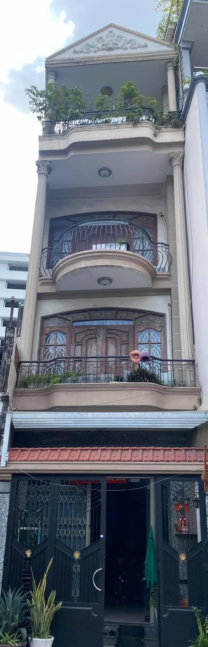 cho thuê nguyên căn mặt tiền huỳnh văn bánh giá chỉ 30 triệu/tháng