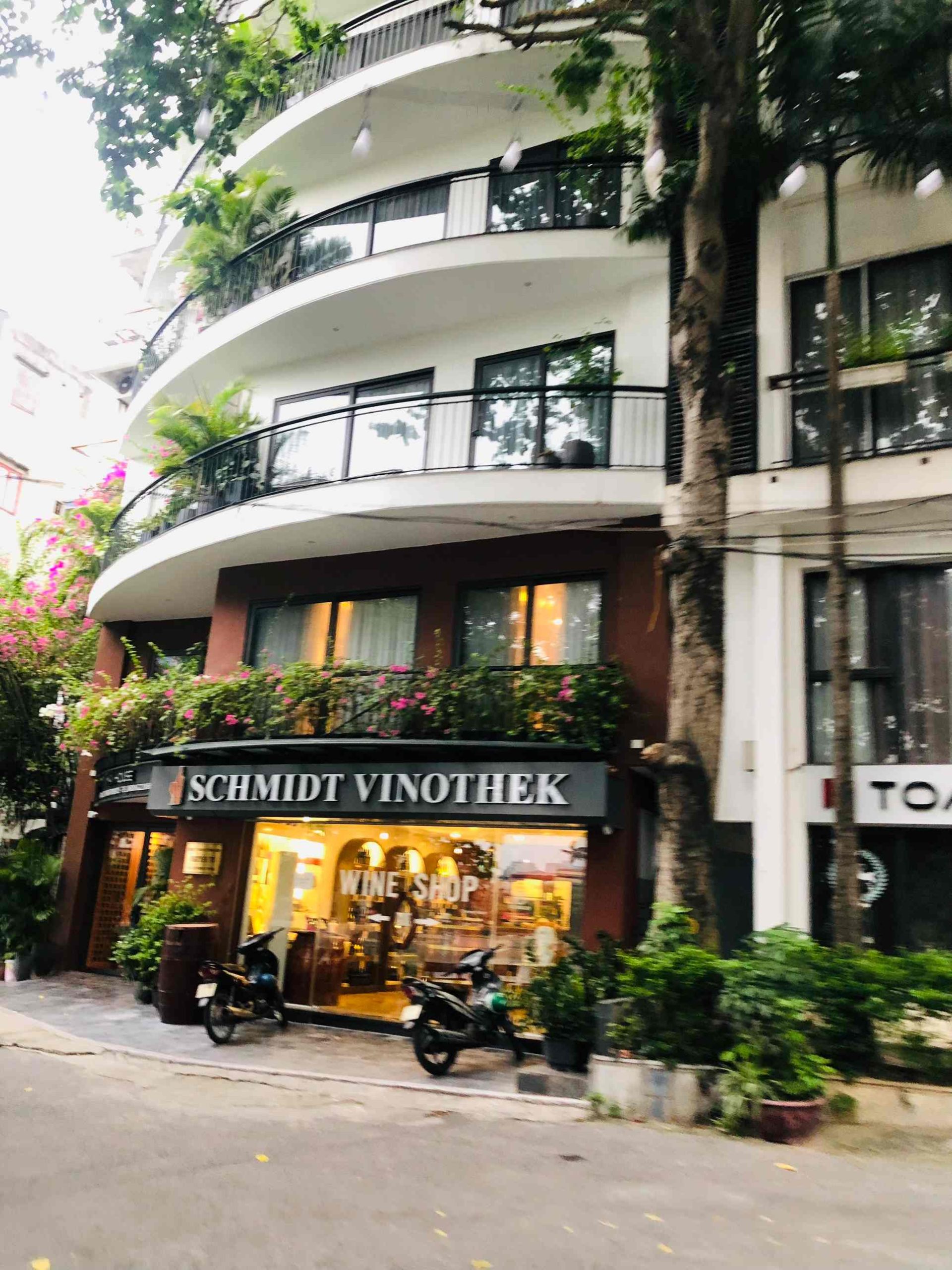 Bán Nhà Ngõ 36 Giang Văn Minh, Ba Đình, 350m2, MT10m, Ô Tô Tránh, Kinh Doanh, Chỉ Hơn 78 Tỷ