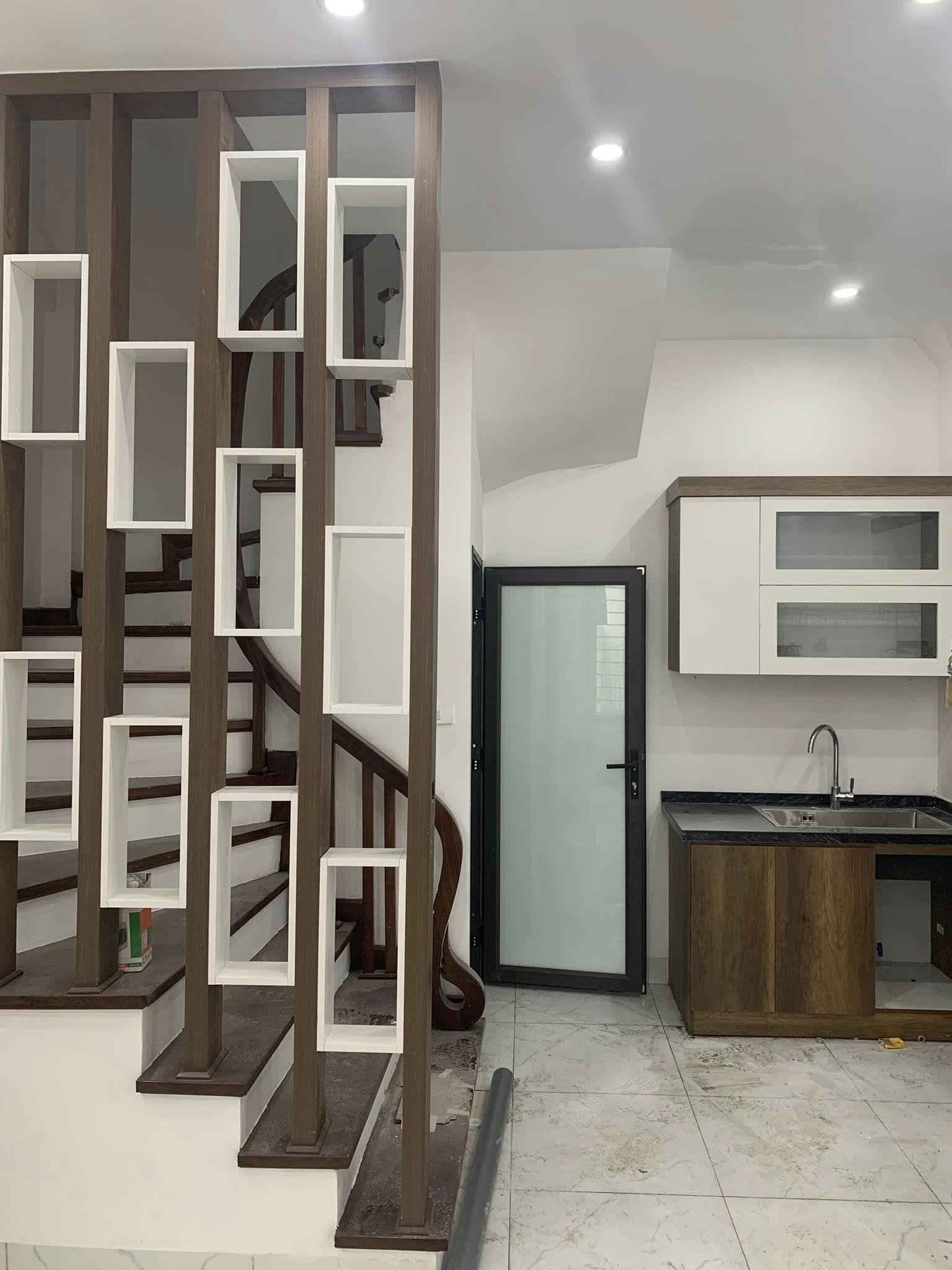 Chính chủ gửi bán nhà mới phố Đội Cấn, Ba Đình - 45m2 x 5 tầng, rất gần đường ô tô - giá 5 tỷ