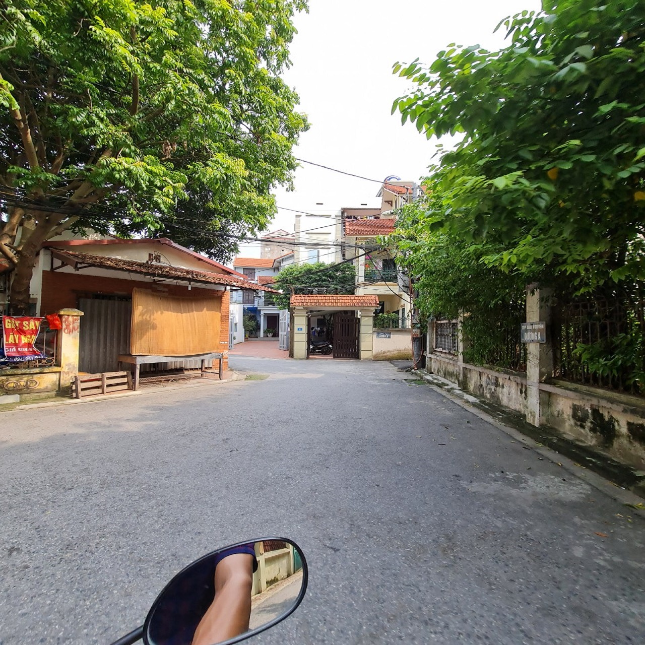 300822 Đất Đông Dư, Gia Lâm, Hà Nội. 40m2 trong đê full thổ đường ô tô. 2,x tỷ. Lh 0989894845.