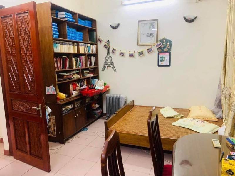 Bán gấp nhà ngõ 125 Trung Kính - thông ngõ 24 Mạc Thái Tông