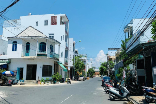 ban-nha-dang-huy-tru-da-nang (1)