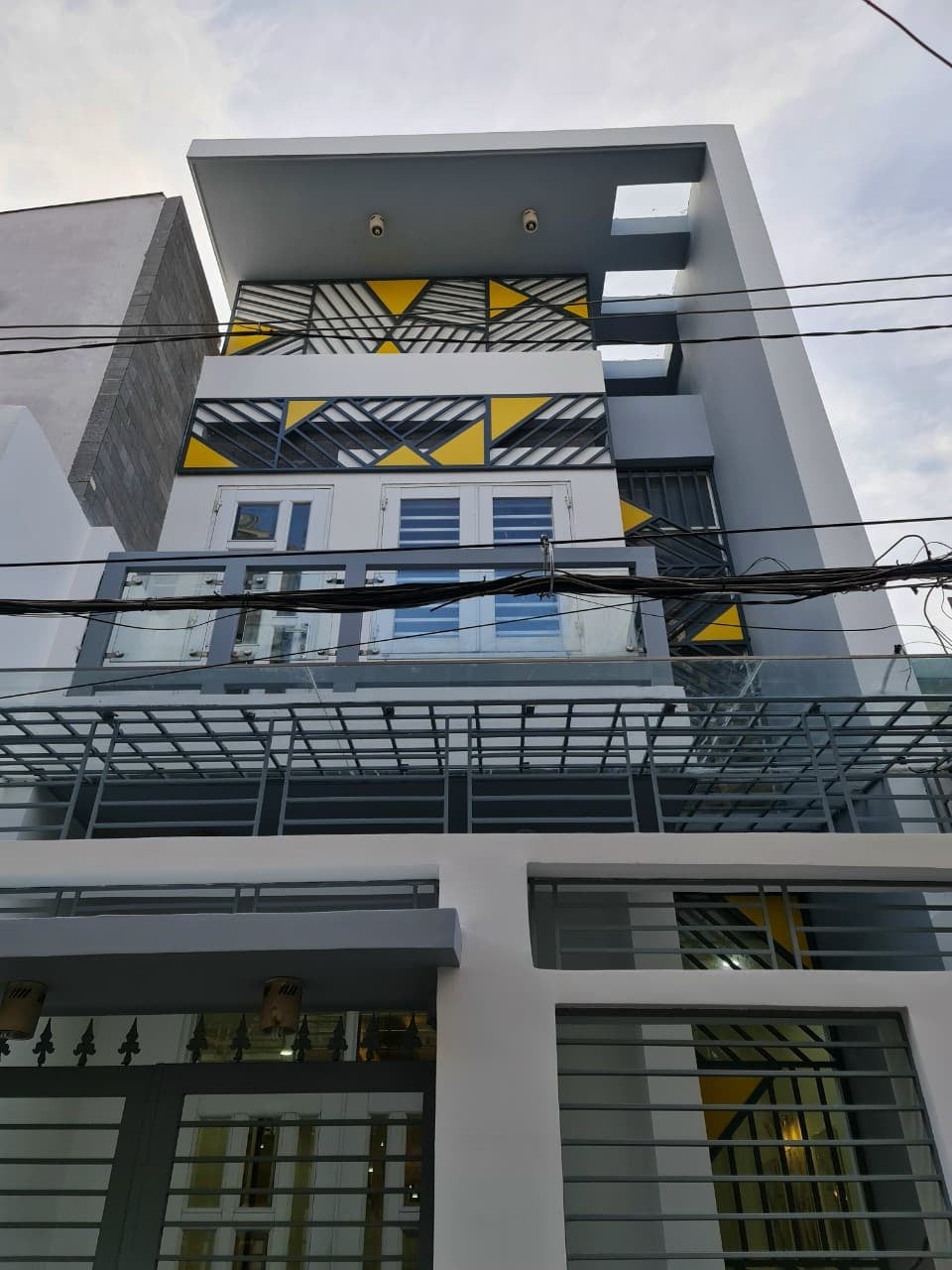 Bán nhà HẺM XE HƠI Huỳnh Thiện Lộc, Quận Tân Phú - 72M2(4X18), 3PN, nhà mới BTCT