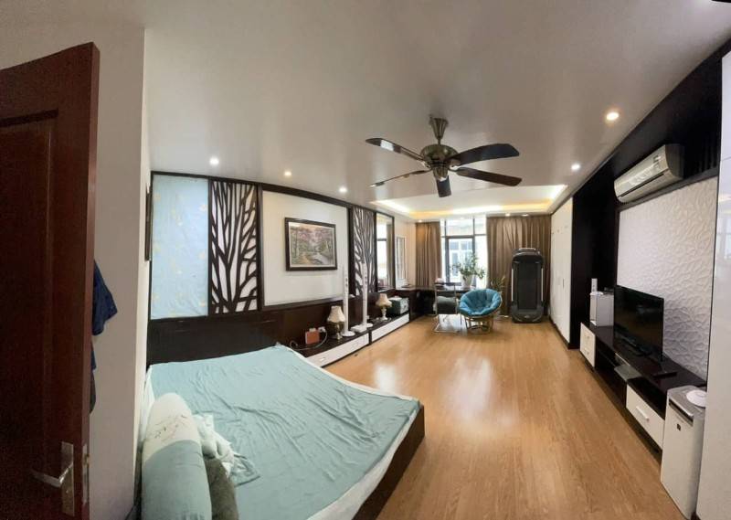 bán nhà mặt ngõ 141 Nguyễn Khang, Cầu Giấy, DT 82 m2 giá 21.9 tỷ.