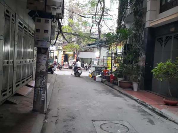 ban nha ngo 112 Hoang Quoc Viet