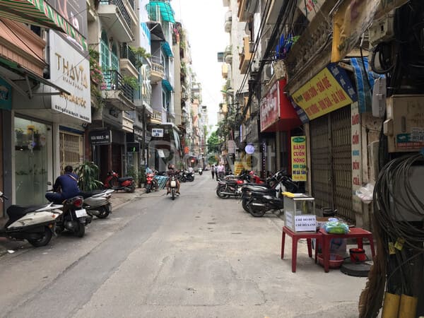 ban-nha-ngo-20-cat-linh-3