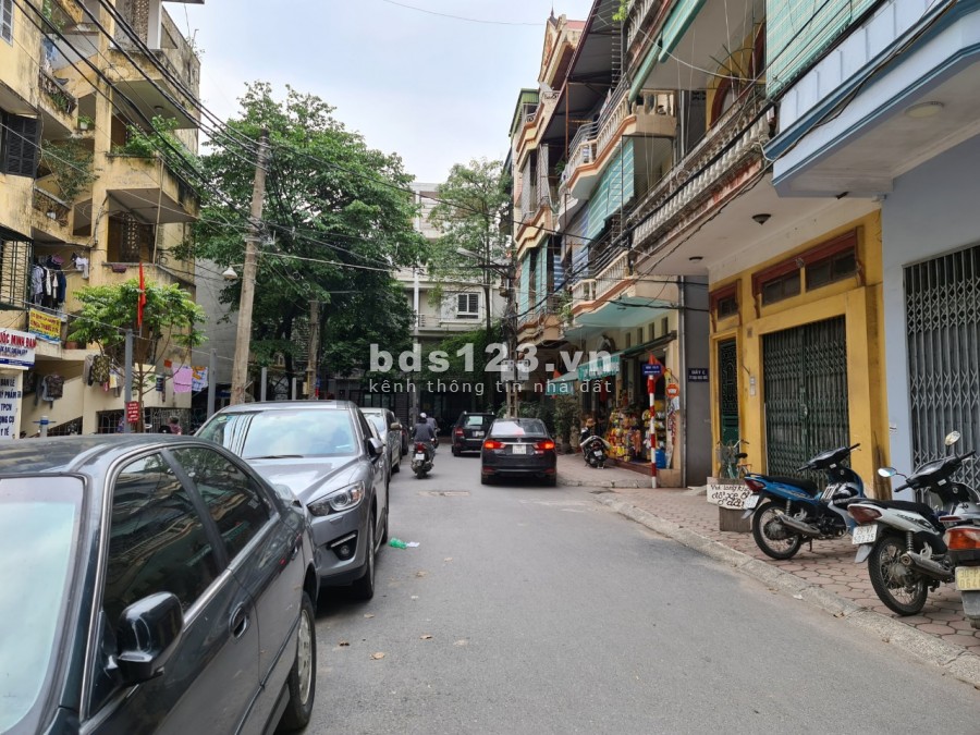 mua bán nhà ngõ 210 Hoàng Quốc Việt