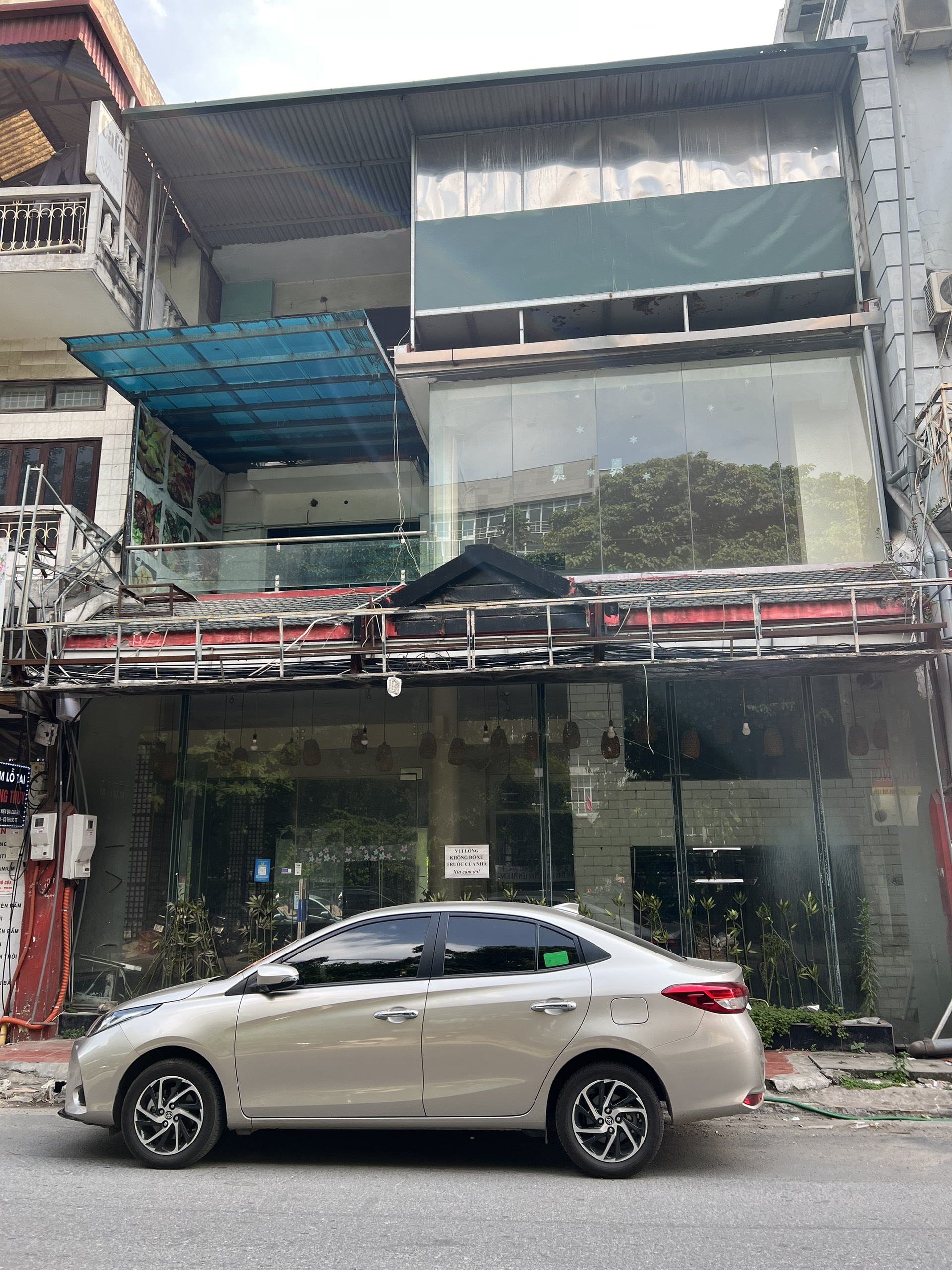 Cho thuê nhà mặt phố nhà đẹp NGHI TÀM, DT 104 M2, giá chỉ 40tr