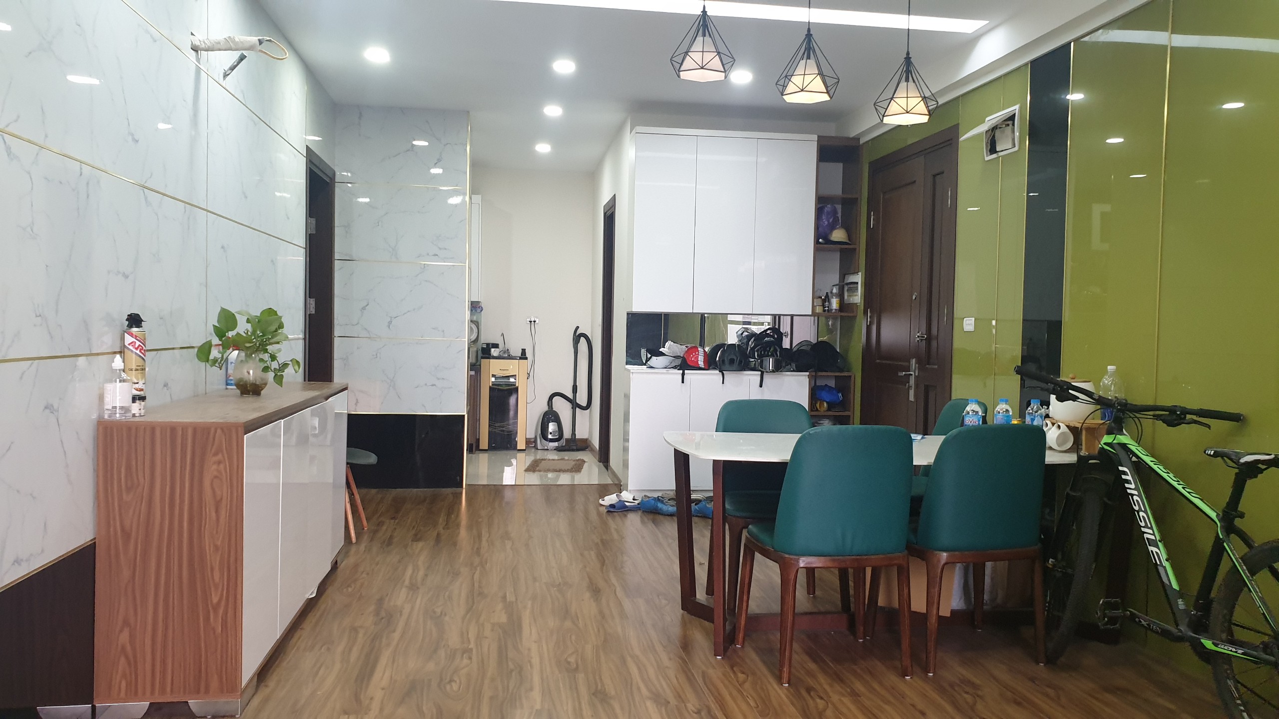 Chính chủ bán căn hộ chung cư tại Vinata Tower, 289, Đường Khuất Duy Tiến, DT113.7m2 Giá 42.5tr/m2