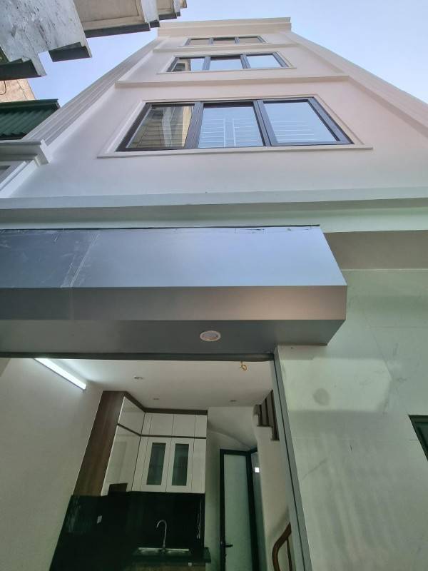 Chính chủ bán nhà 15 ngõ 122 Đông Thiên, Hoàng Mai 22m2x4t sổ đỏ riêng