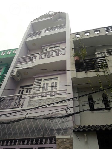 Nhà phố Đội Cấn, quận Ba Đình, 4 tầng 3 phòng ngủ, ô tô tránh nhau 100tr/m2