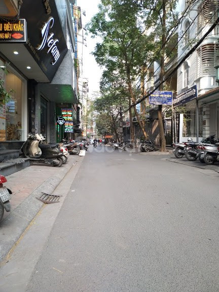 NHÀ NGÕ 165 THÁI HÀ 4PN NHÀ 3 MẶT THOÁNG NGÕ Ô TÔ. GIÁ THƯƠNG LƯỢNG