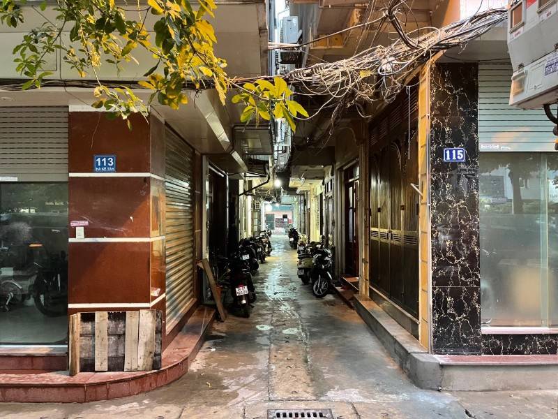 Gia đình bán gấp nhà ngõ 1194 đường Láng 4.95 tỷ, 50m , MT 5m