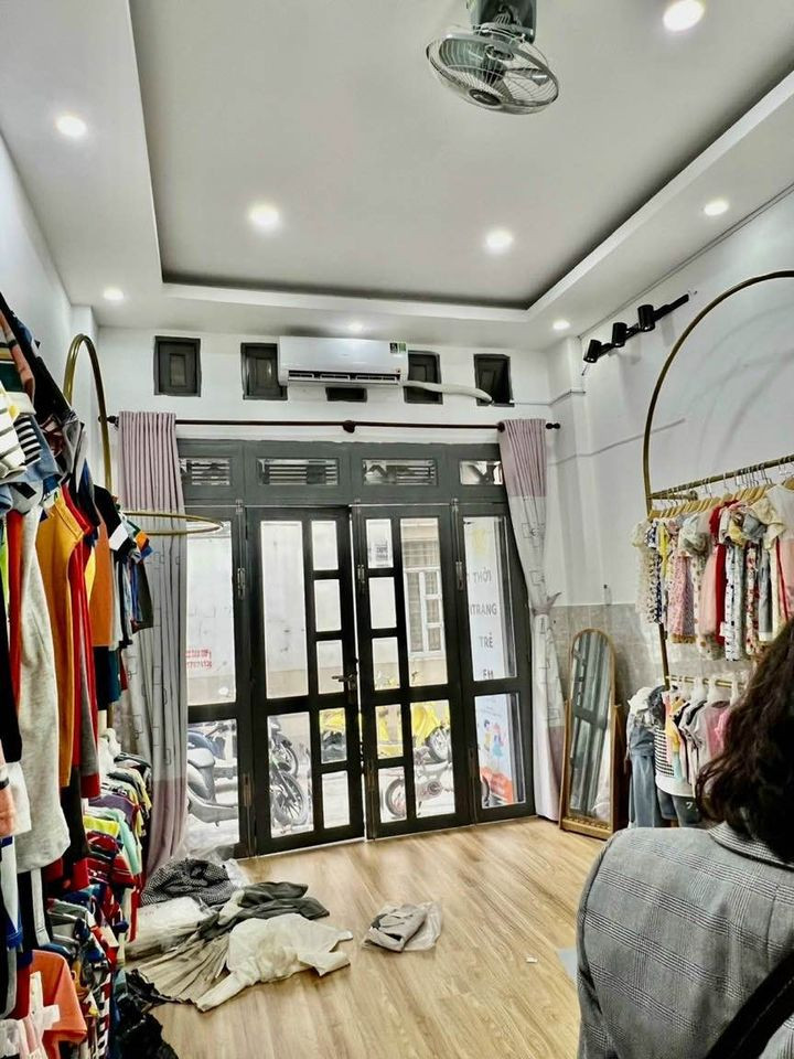 Chính chủ cần bán nhà 3 tầng hai mặt hẻm Nguyễn Thượng Hiền siêu vuông vức