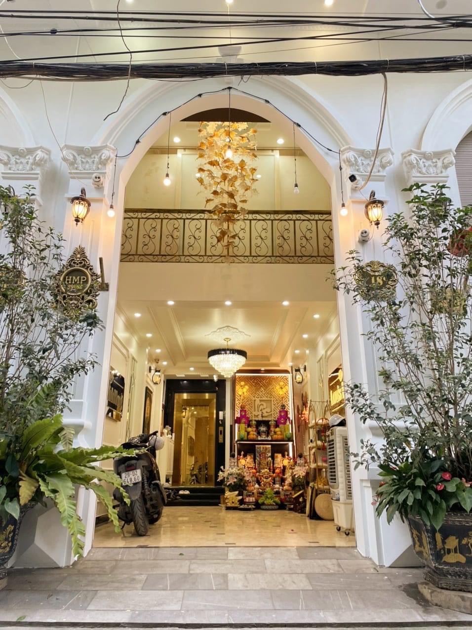 Bán Căn Hộ Biệt Thự Như Khách Sạn Tân Mai 11 Tỷ - Hàng Xóm Louis City- Siêu Phẩm Oto Tránh -8 Tầng Thang Máy - Nội Thất Cực Xịn