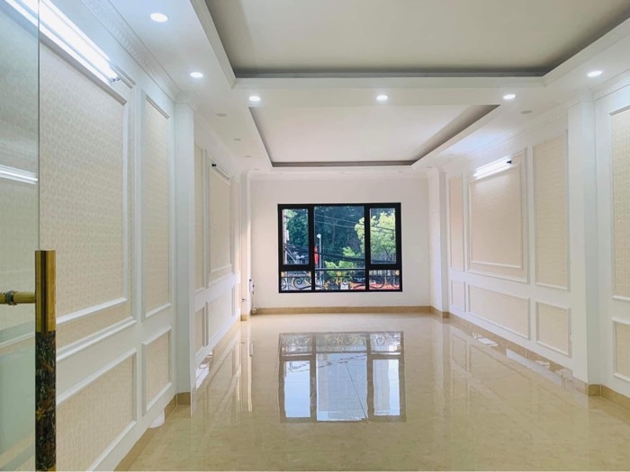 Bán toà nhà Văn phòng, Dịch vụ với Diện tích 70m2 7 tầng gần phố Giảng Võ, Đống Đa