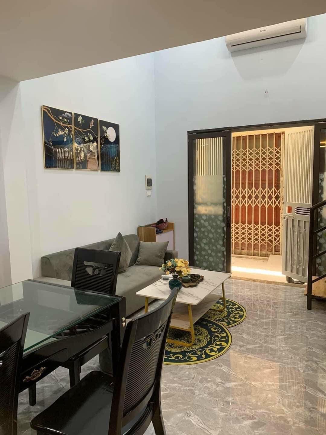 Bán Nhà Riêng Trương Định Hoàng Mai 1.2 Tỷ - Lô Góc Thoáng Sáng - Ngõ Thông - Tầm Tiền Nhiều Khách