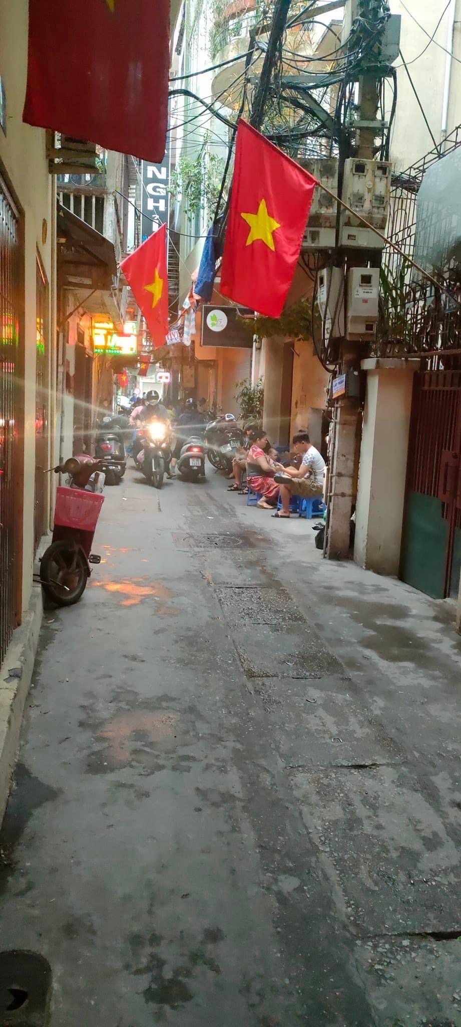 BÁN NHÀ NGÕ QUỲNH QUẬN HAI BÀ TRƯNG - 27M 6 TẦNG - MẶT NGÕ THÔNG KINH DOANH SẦM UẤT SỔ ĐỎ VUÔNG ĐÉT