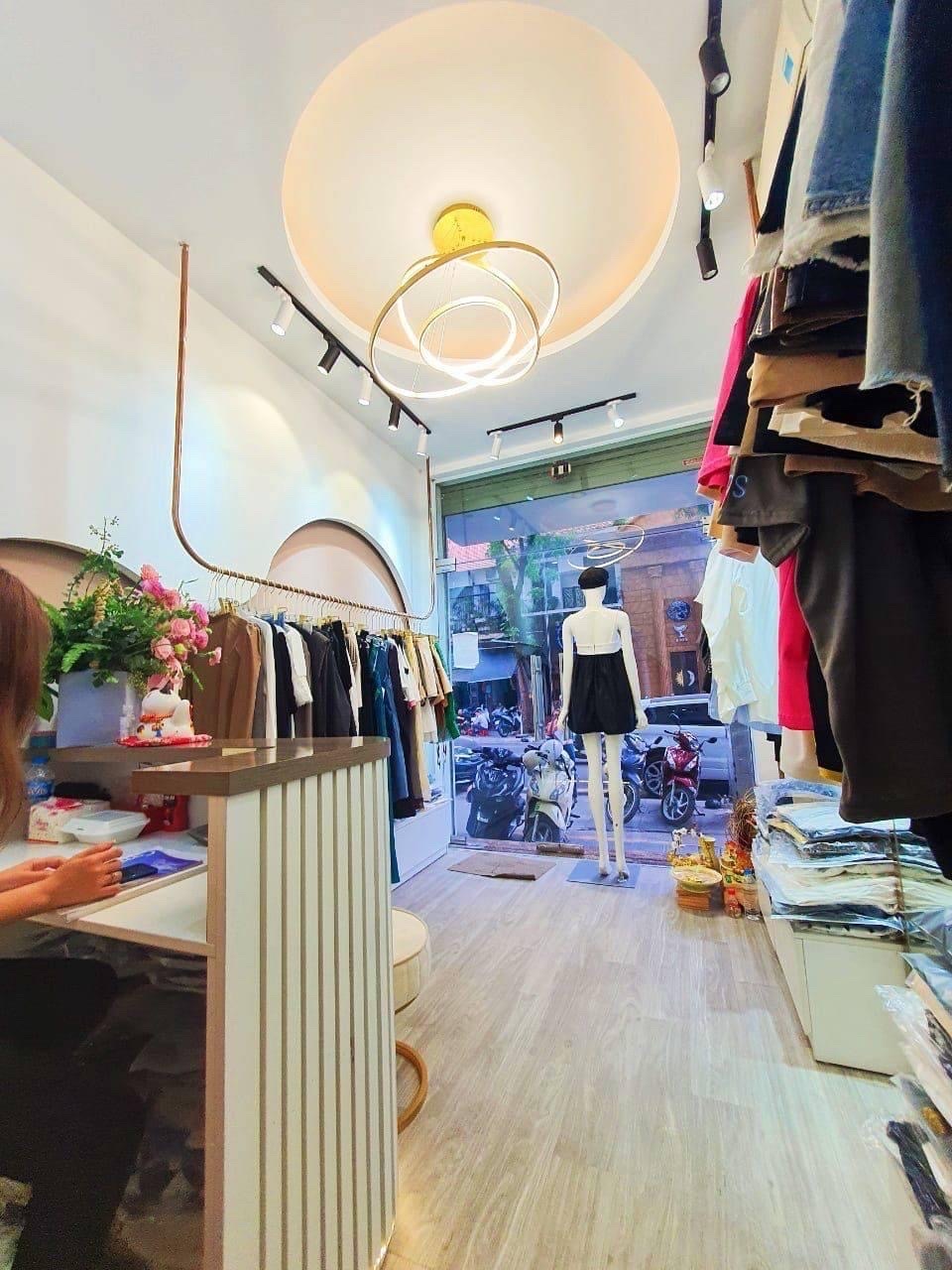 Bán Nhà Mặt Phố Tuệ Tĩnh Hai Bà Trưng 5 Tầng - 12.5 Tỷ - Tầm Tiền Hiếm - Sổ Đỏ Riêng - Nhà Đẹp