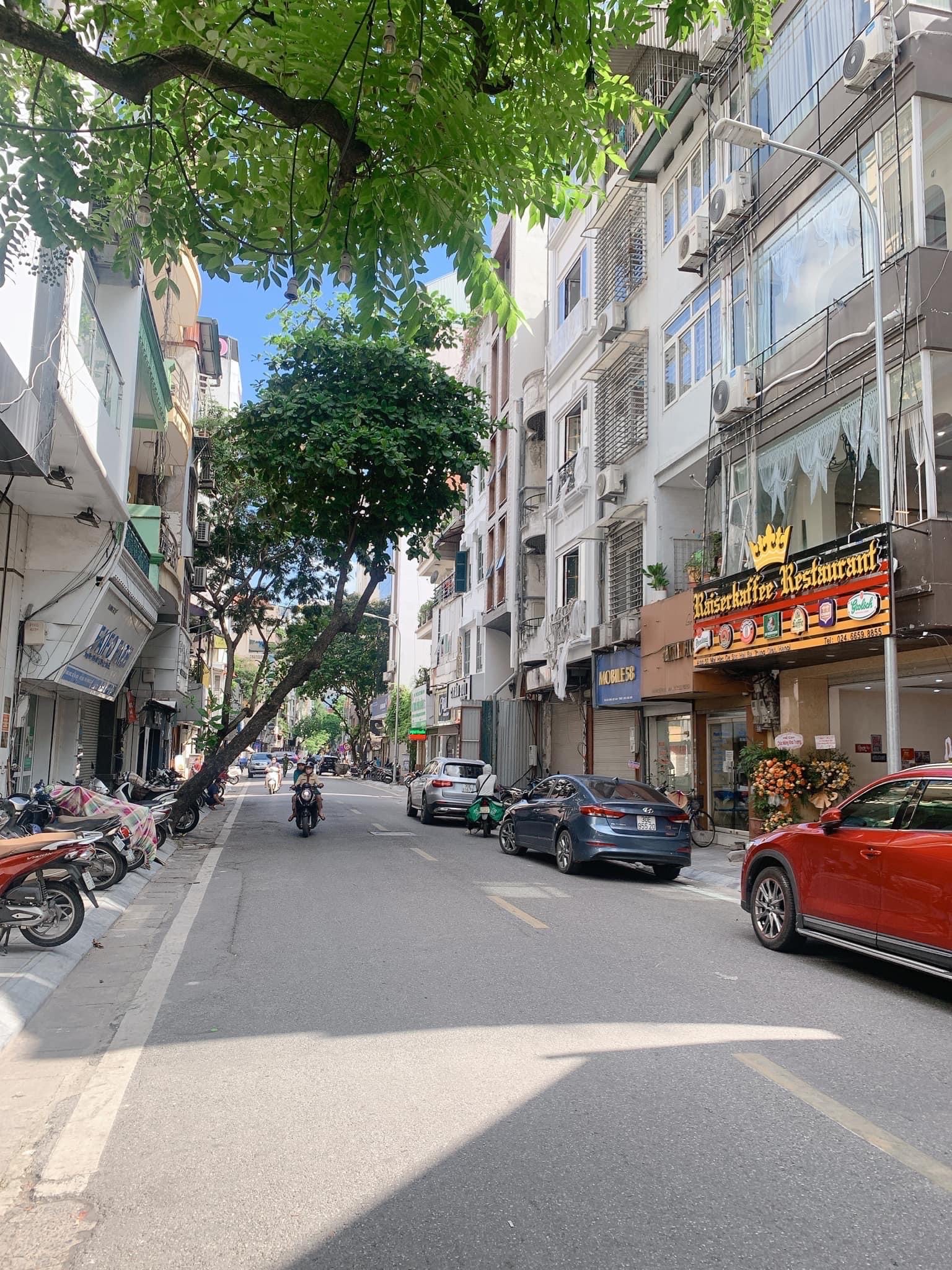 BÁN NHÀ MẶT PHỐ MAI HẮC ĐẾ QUẬN HAI BÀ TRƯNG - 122M MT 5.4M - MẶT PHỐ VIP KINH DOANH ĐẲNG CẤP DÒNG TIỀN 70TR/THÁNG