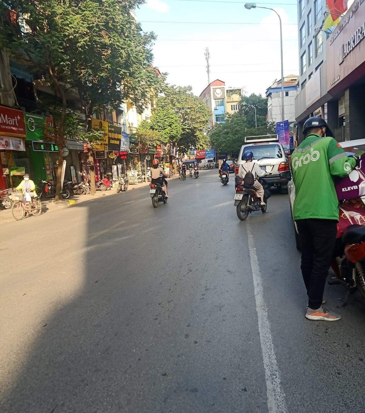 Bán nhà nát phố Lạc Trung, Hai Bà Trưng, bất chấp đầu tư, xây 7 tầng thang máy vô tư, chỉ hơn 13 tỷ