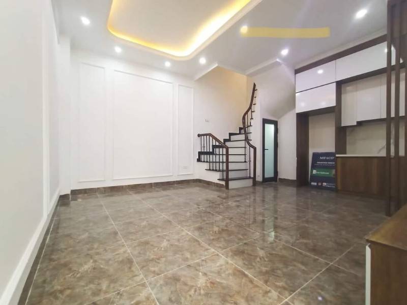 Ngõ 592 Trường Chinh, Đống Đa, 40m, 5 tầng, ô tô đỗ cửa, 4.65 tỷ